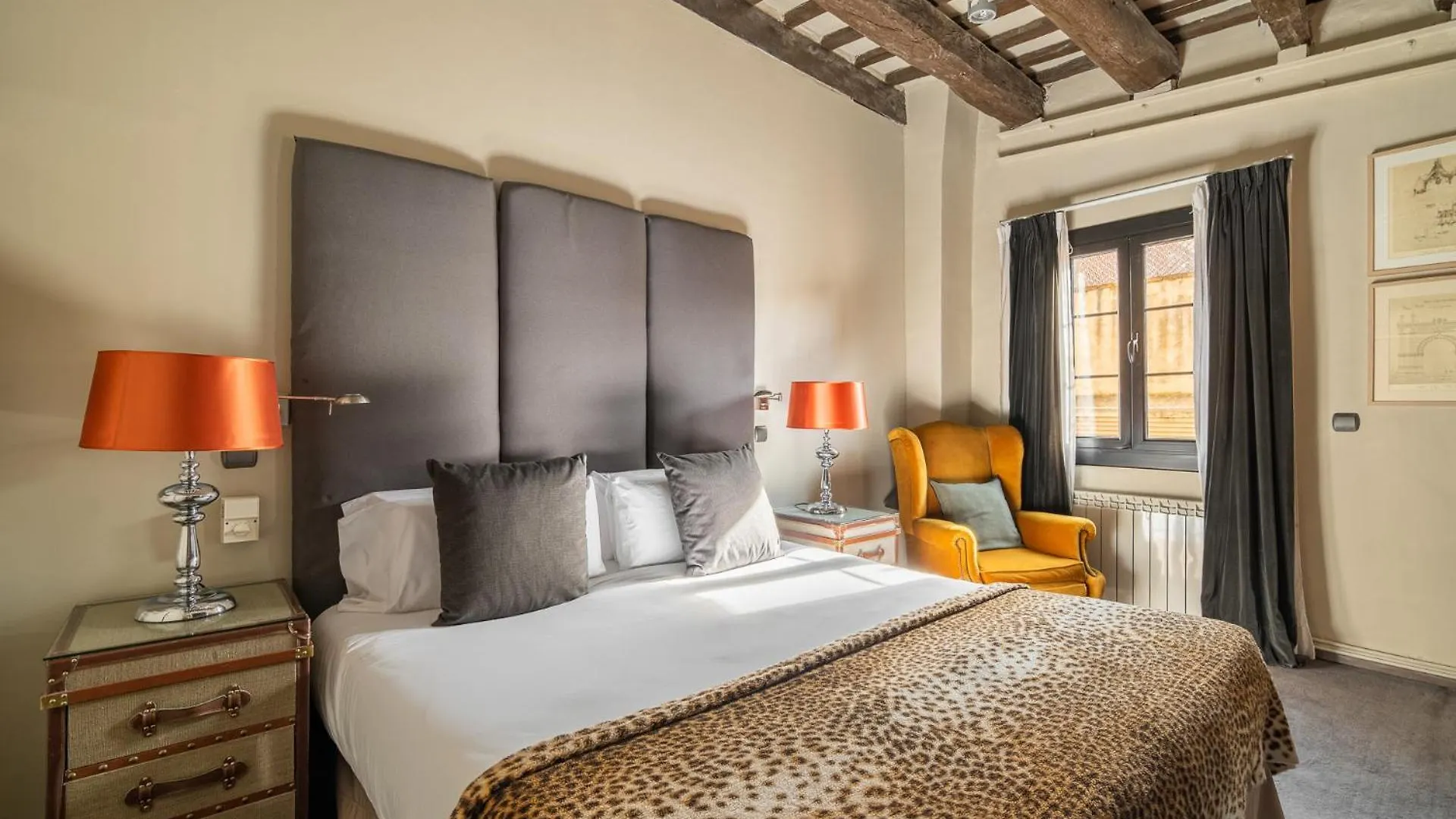 Stay U-Nique Apartments Pou Barcelona 0*,  Spanien